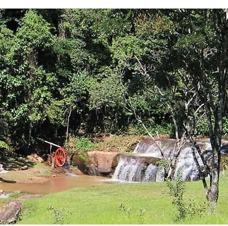 Chales Cachoeira Do Cafundo Bueno Brandão Exteriér fotografie